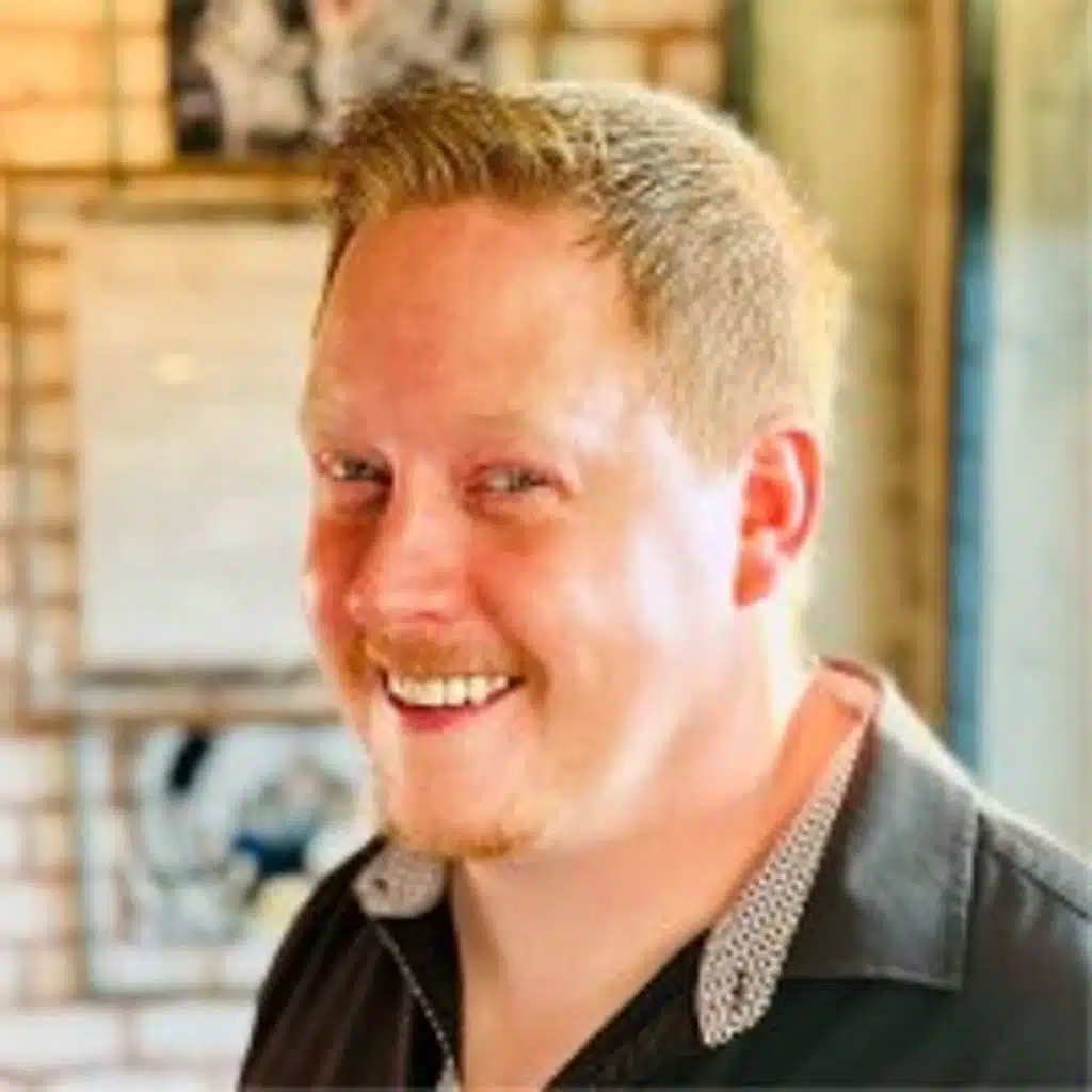 Beyond the Resume: How Employee Networks Drive More Hires with Mike Stafiej, ERIN