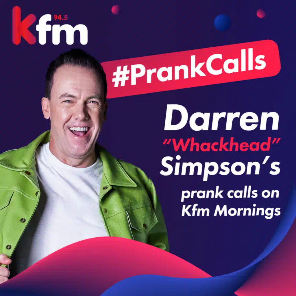 Whackhead pretends to be a skelm in this hysterical prank