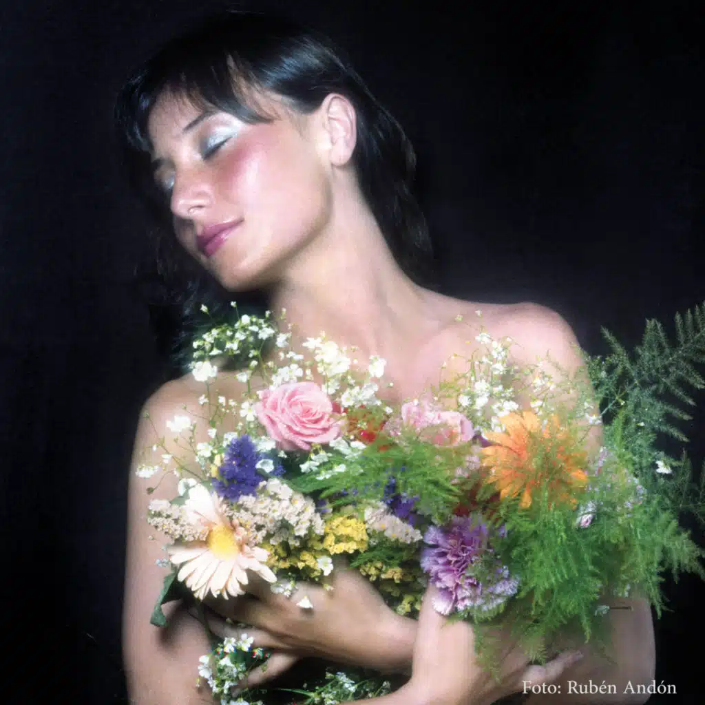 Con Los Ojos Cerrados