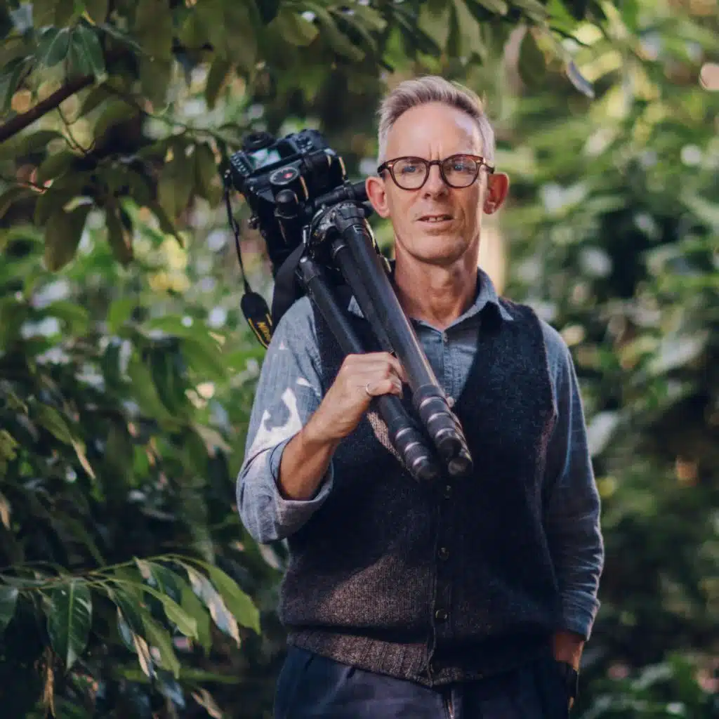 303. Learn how to photograph gardens with award-winning photographer Jason Ingram