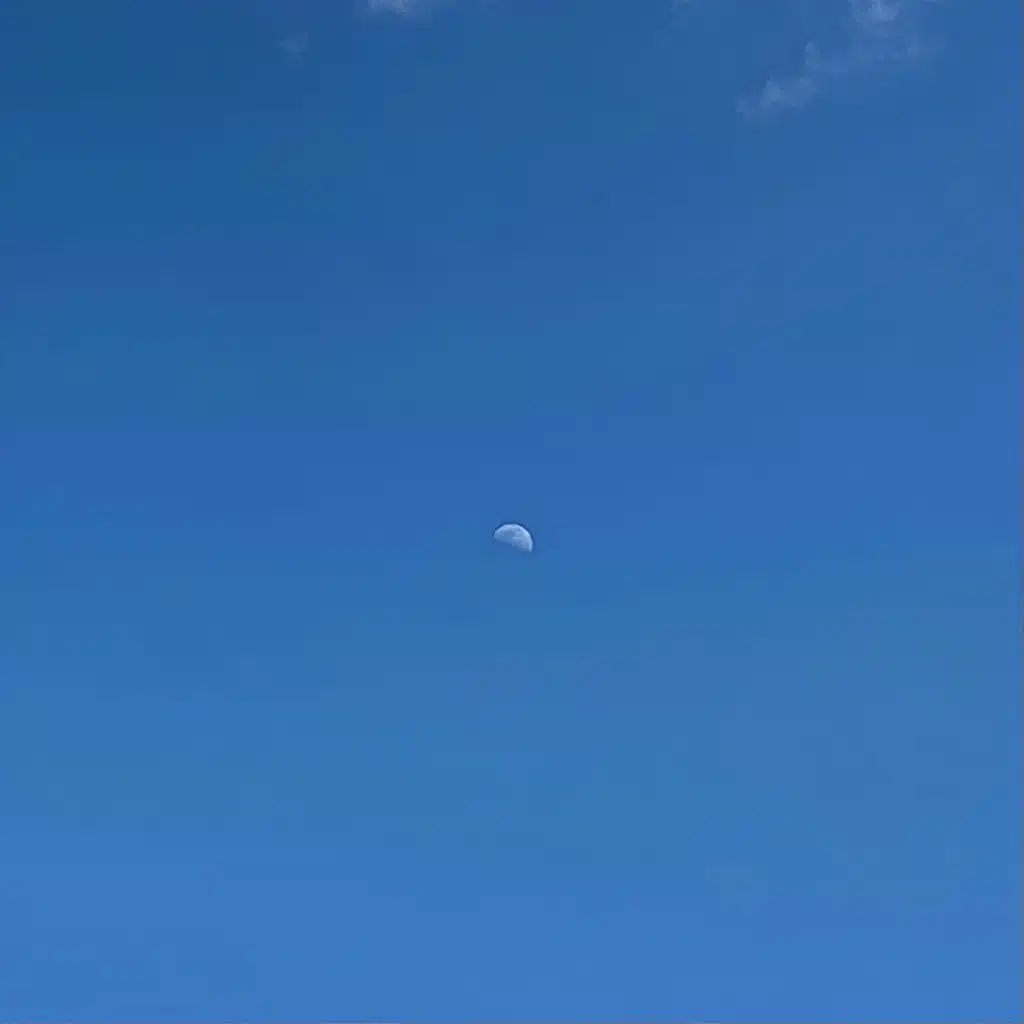 Разное (feat. Ü)