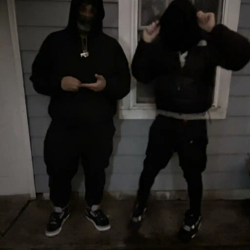 Stay Wit A Wop (feat. Kashout 15)