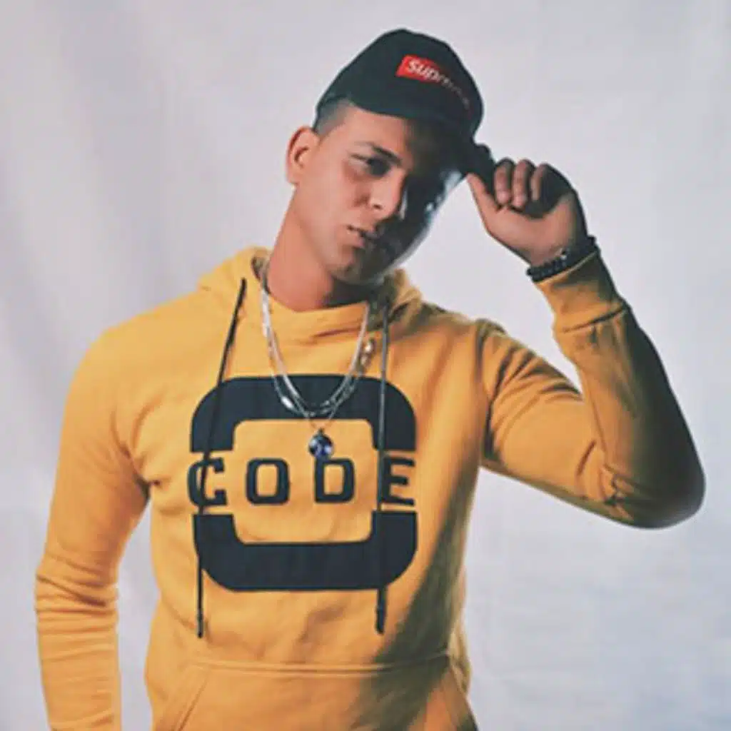 رميت نفسى فى احزانى