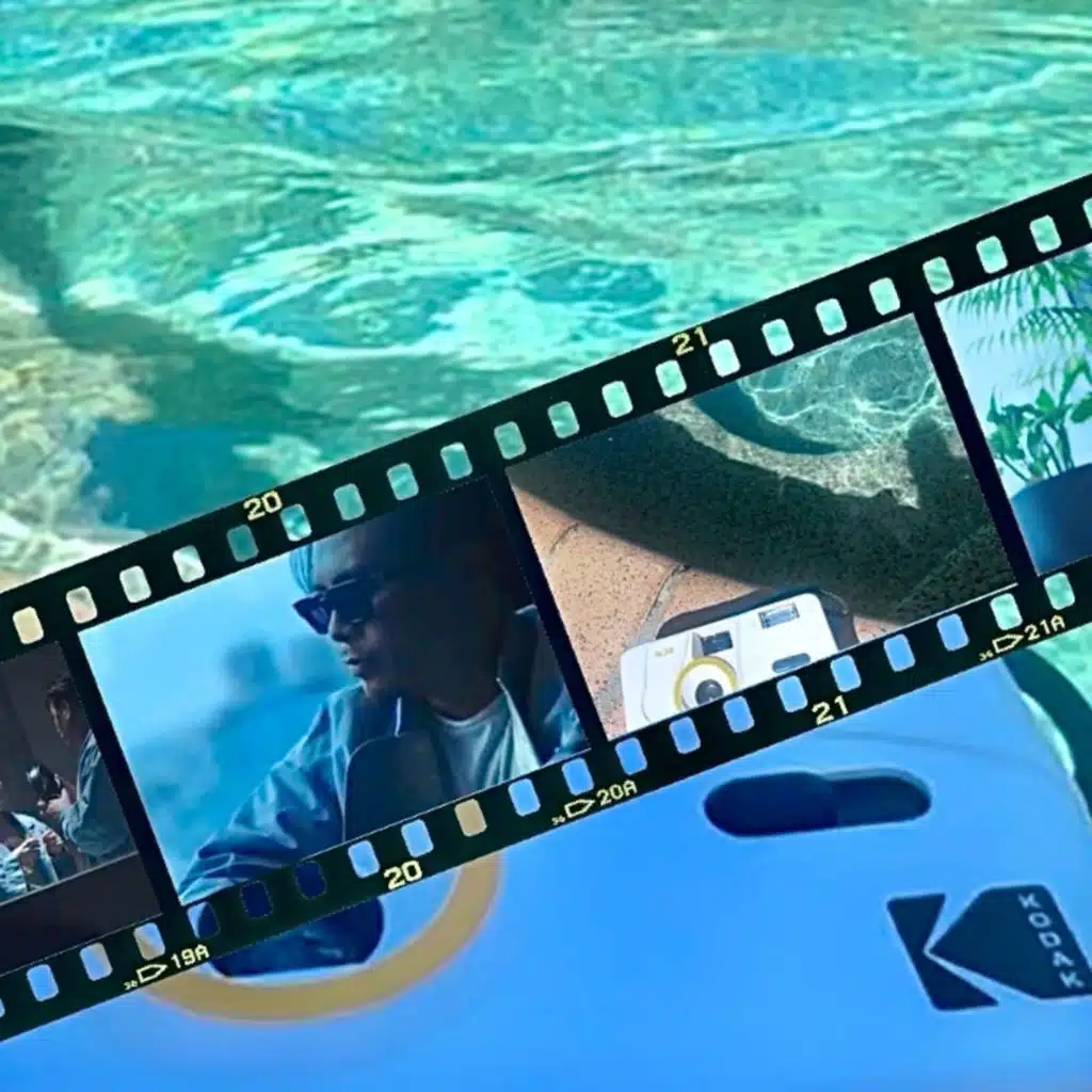 Love Peace (feat. Molly Moore)