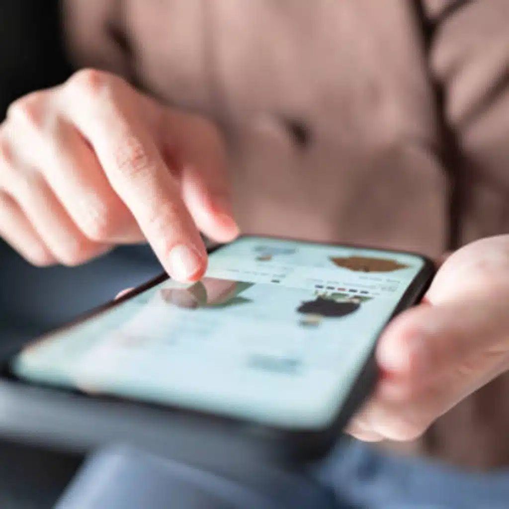 Are we spending too much on online shopping as the UAE leads the world in mobile shopping (03.7.25)
