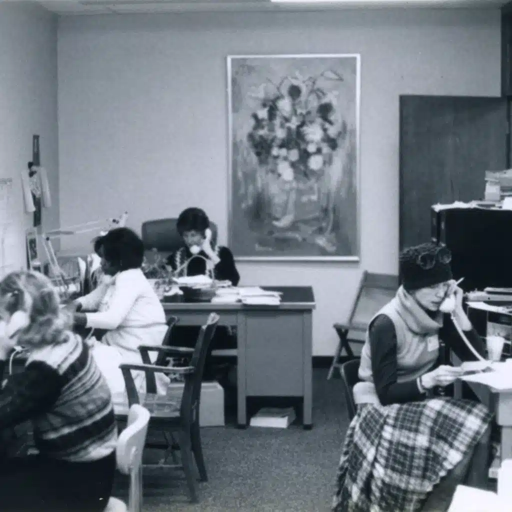 Holiday clips: Carmen Winant