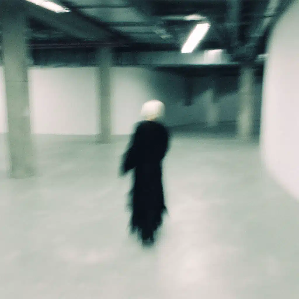 Keep on Moving (Slowed & Reverb) [feat. Emie]