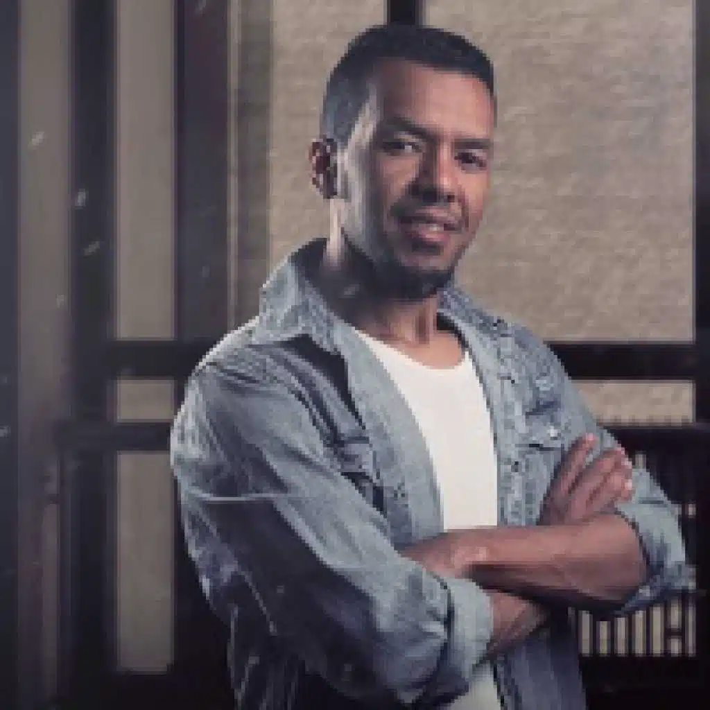 كذاب ما حبني