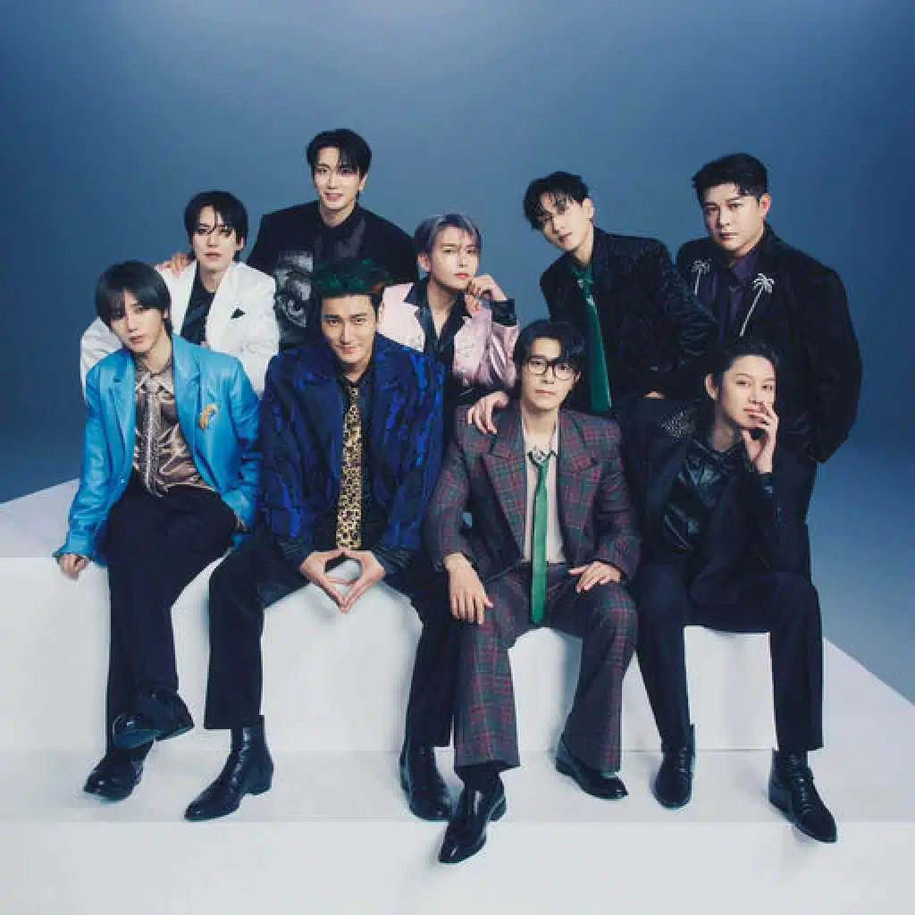 SUPER JUNIOR