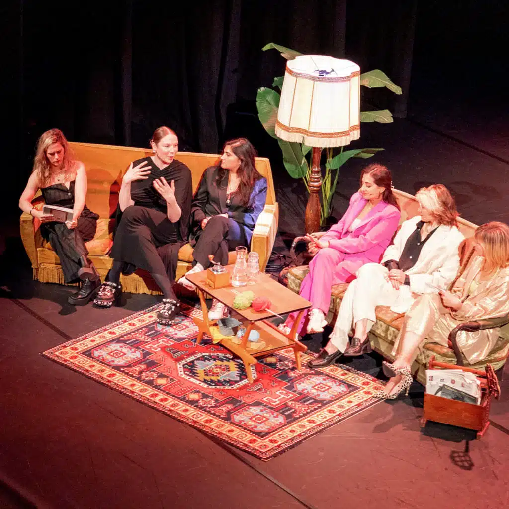 Welkom terug in het patriarchaat - hoe ziet de backlash tegen vrouwenrechten eruit?