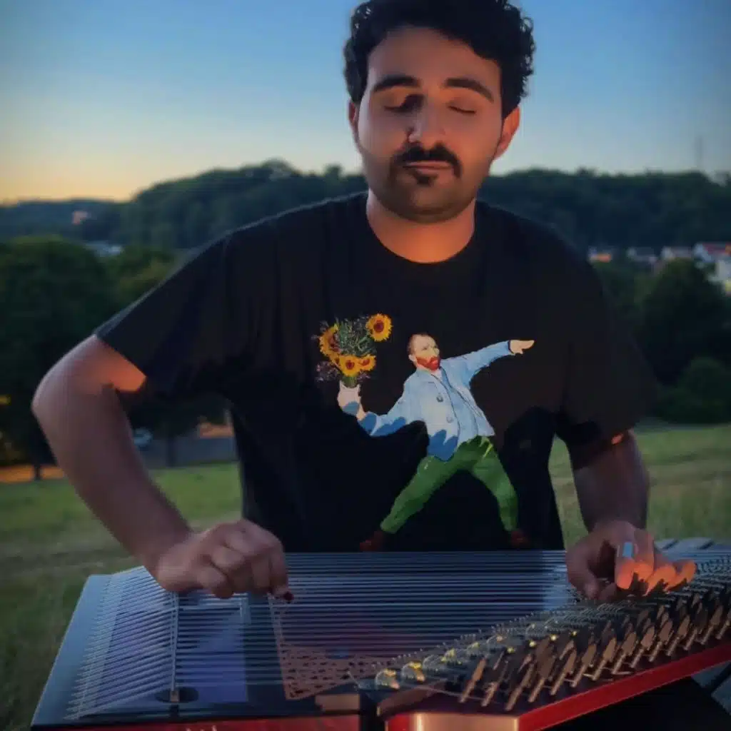 Sevgi Dolu Dünyamız (Kanun Instrumental)