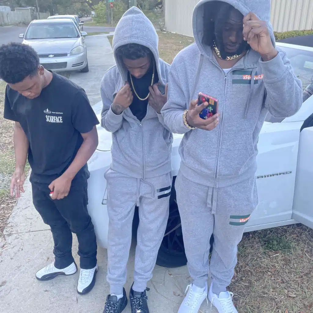 bail out da v (feat. o7)