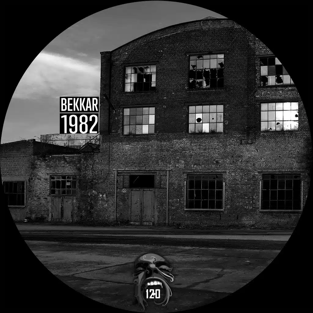 1982