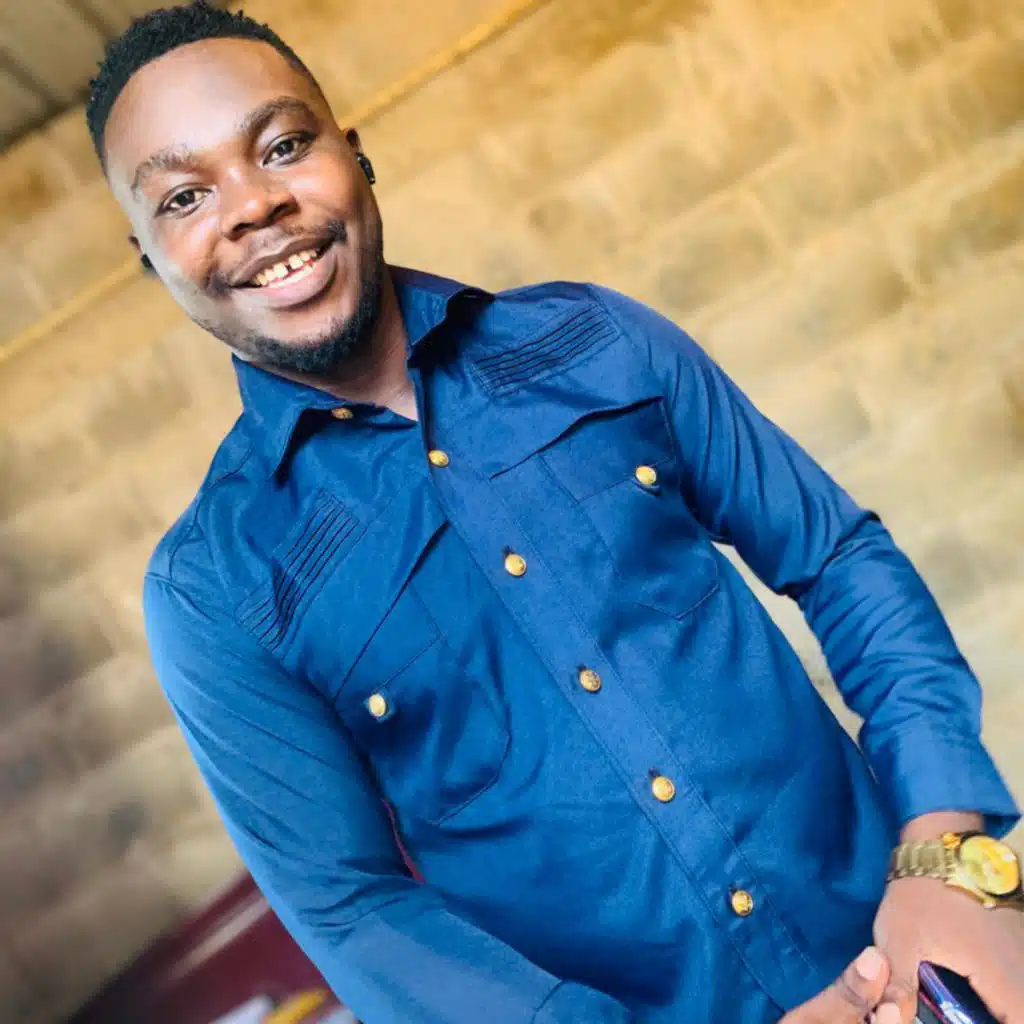 Tira o mbalo no balo (feat. Dimaria Kuva)