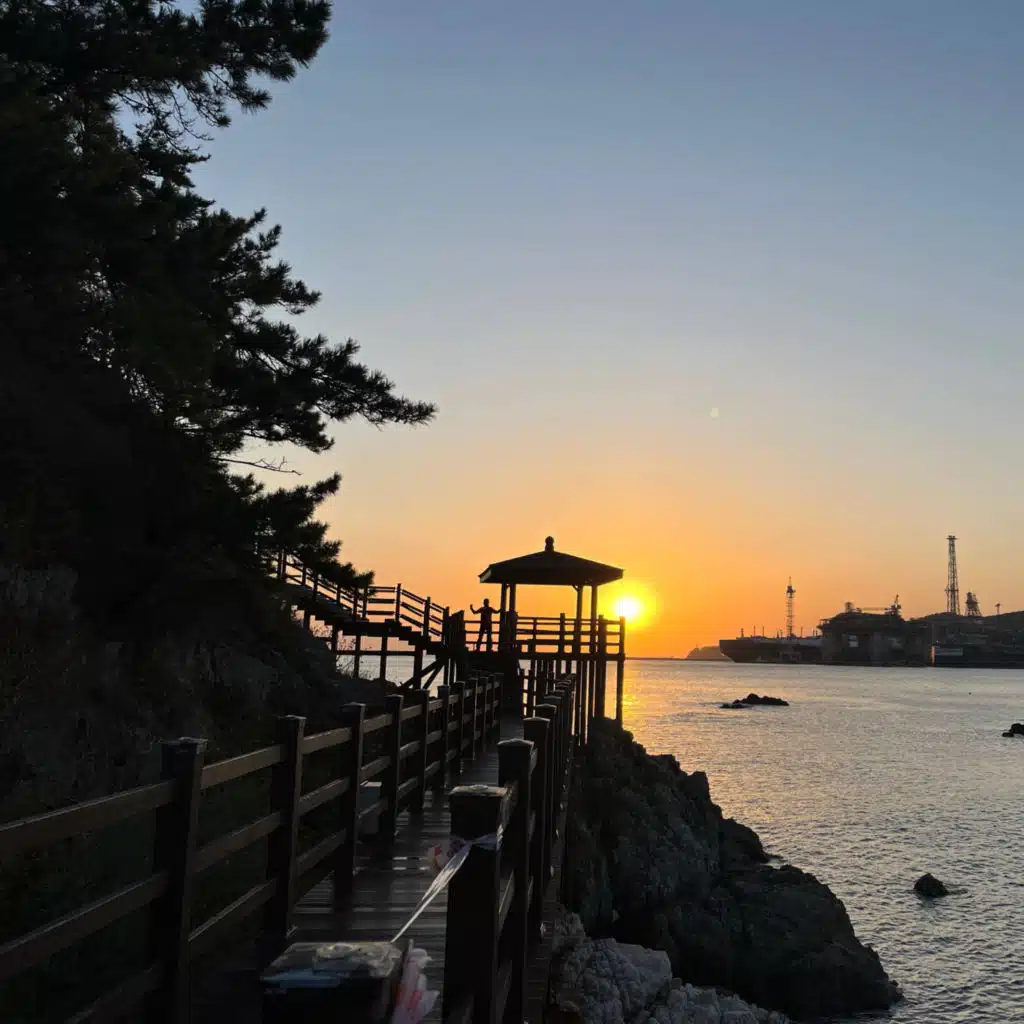 Sunrise Again (일일신우일신)