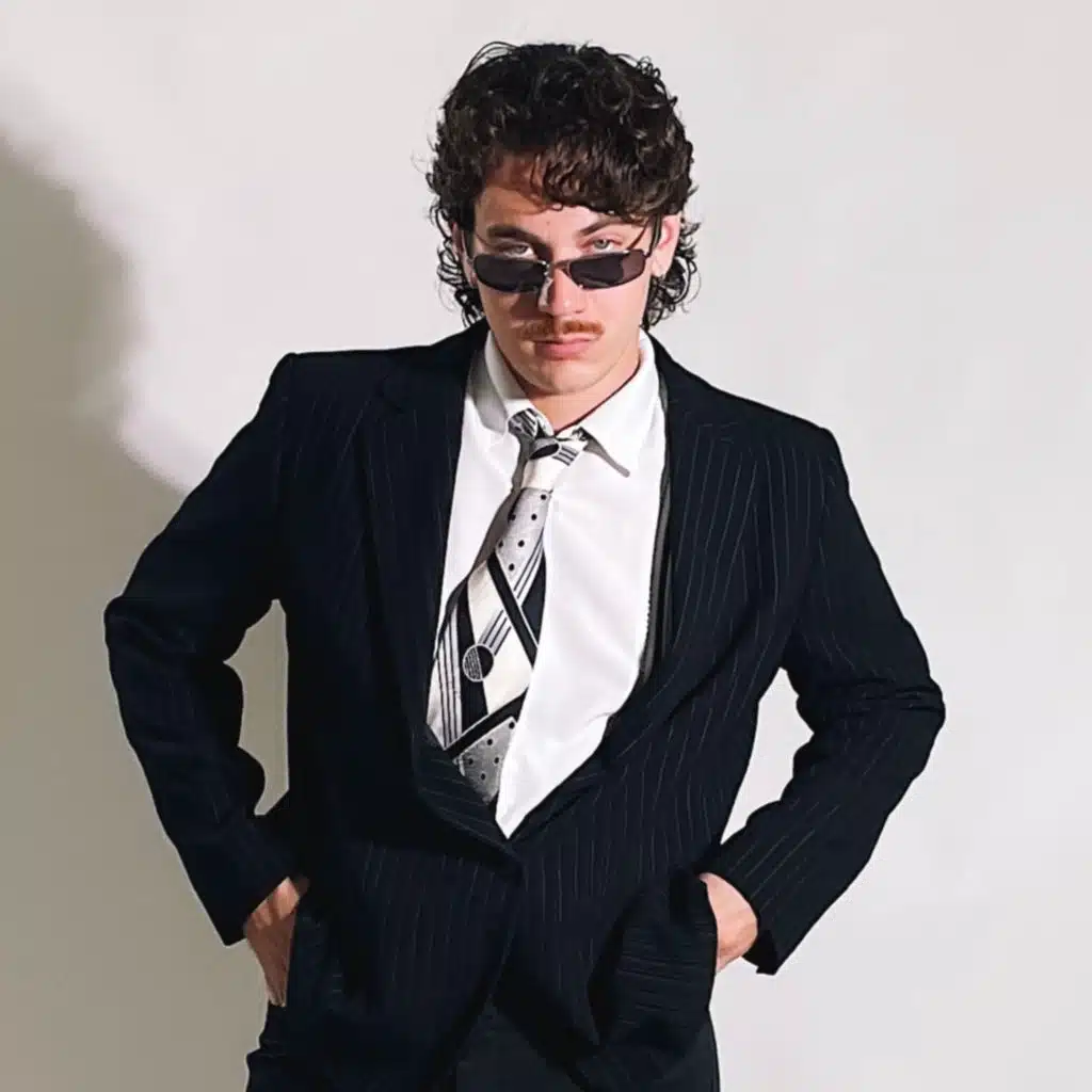 The Epidemic of "Performative Men" (ft Amelia Moore)