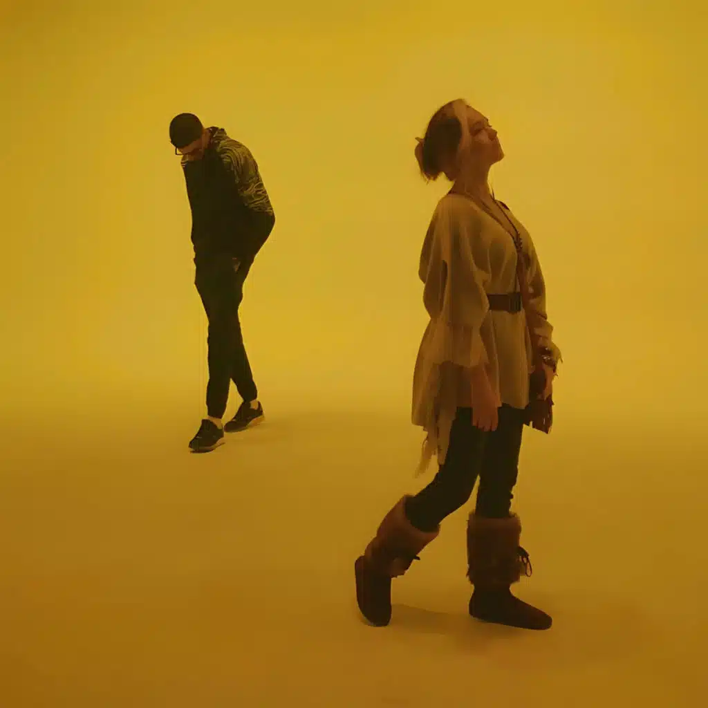 Mouch Men Taw (feat. Ferr)