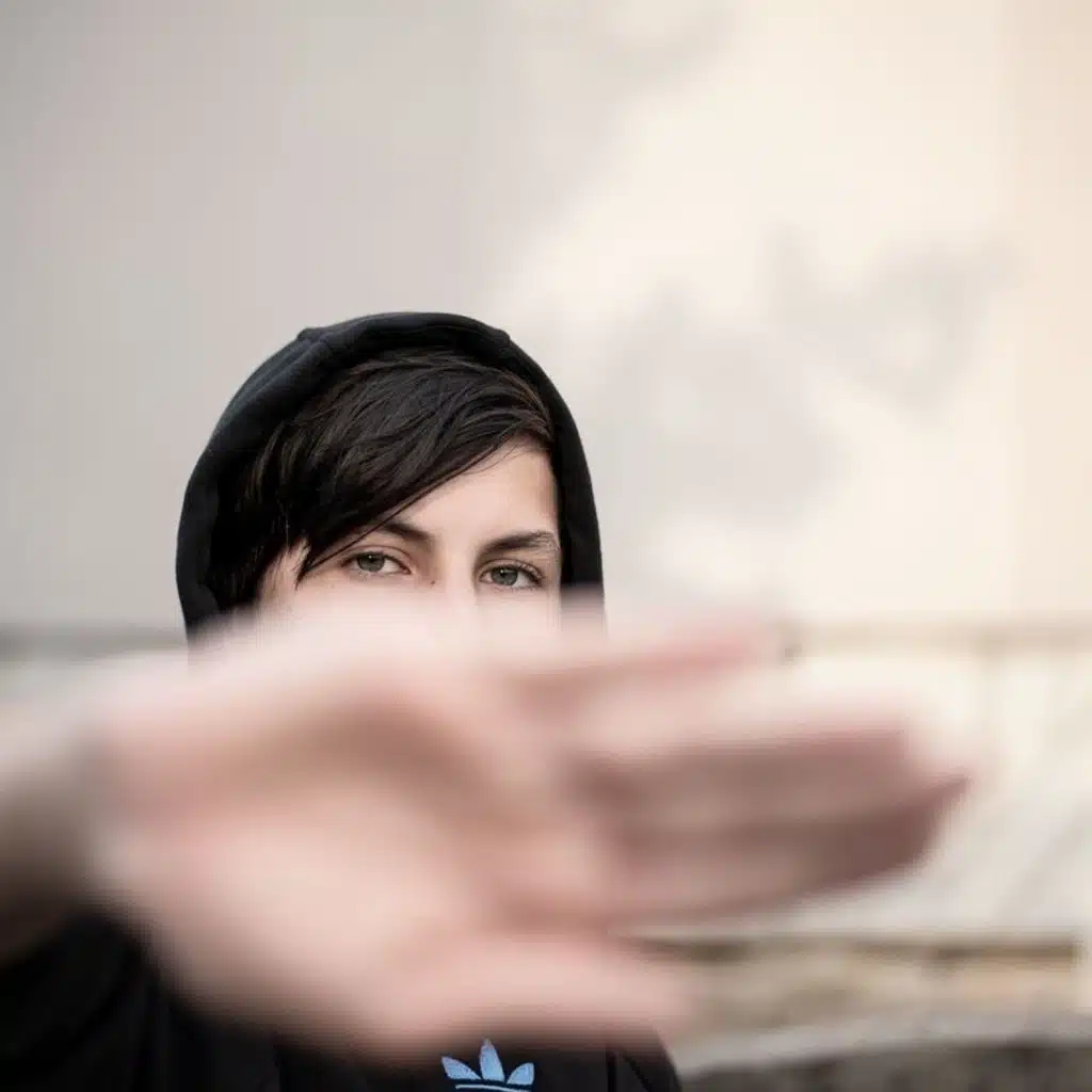 Identité et isolement : comprendre le mal-être adolescent