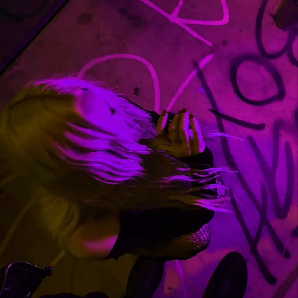 CASHFORGOLD & Sidewalks and Skeletons