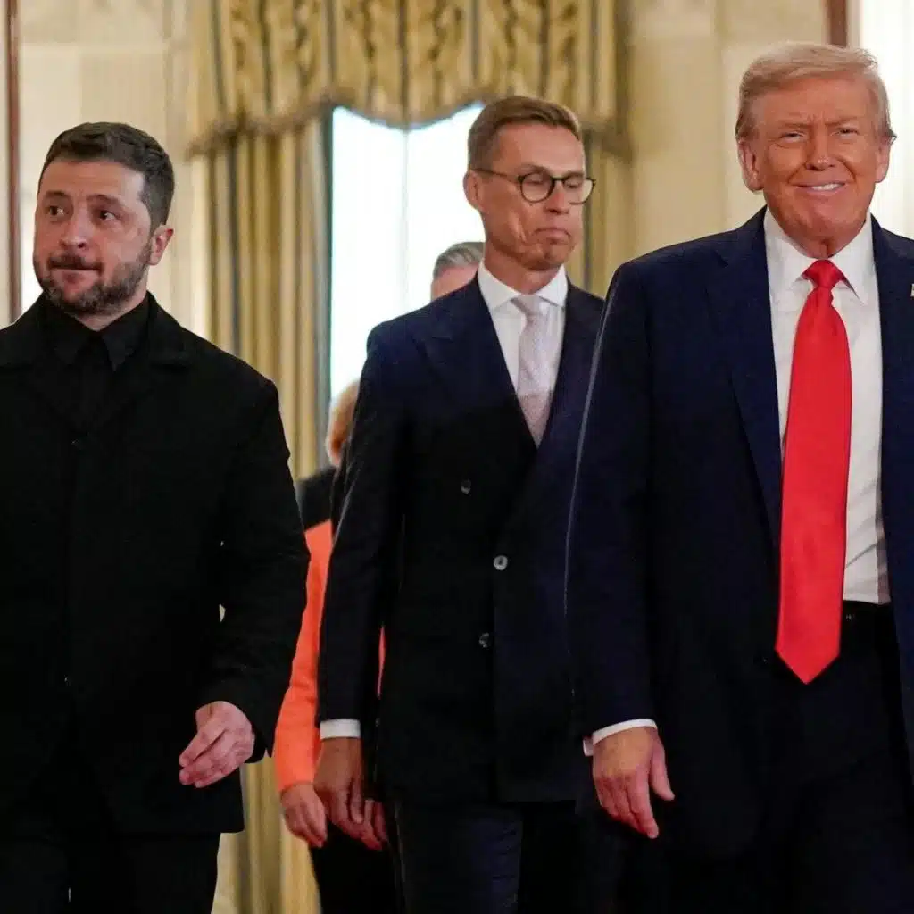 Ukraine talks, Hamas, AI poll and Labubu boost