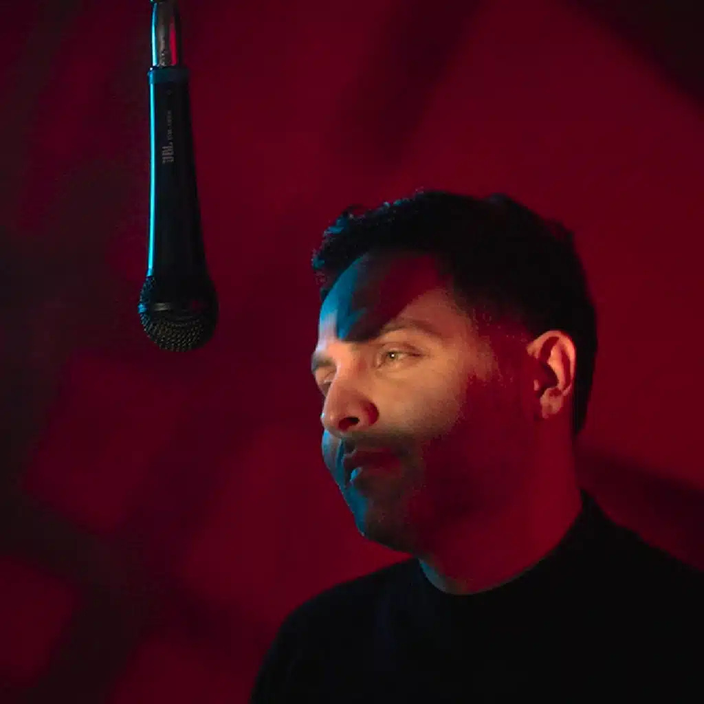 يا نور عيوني