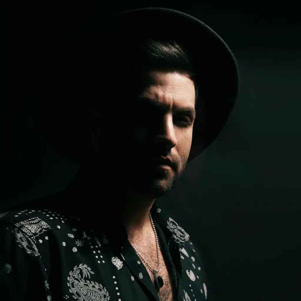 أبتلينا بدنيا غبره