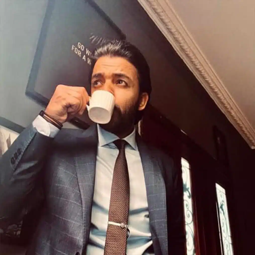 صاحبه العصمه