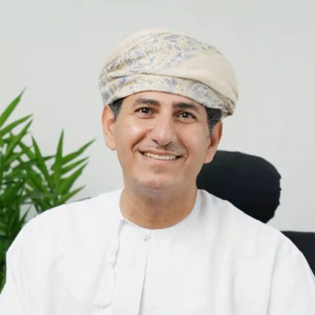 وطارن الفلوس _ للكاتب خلفان الطوقي