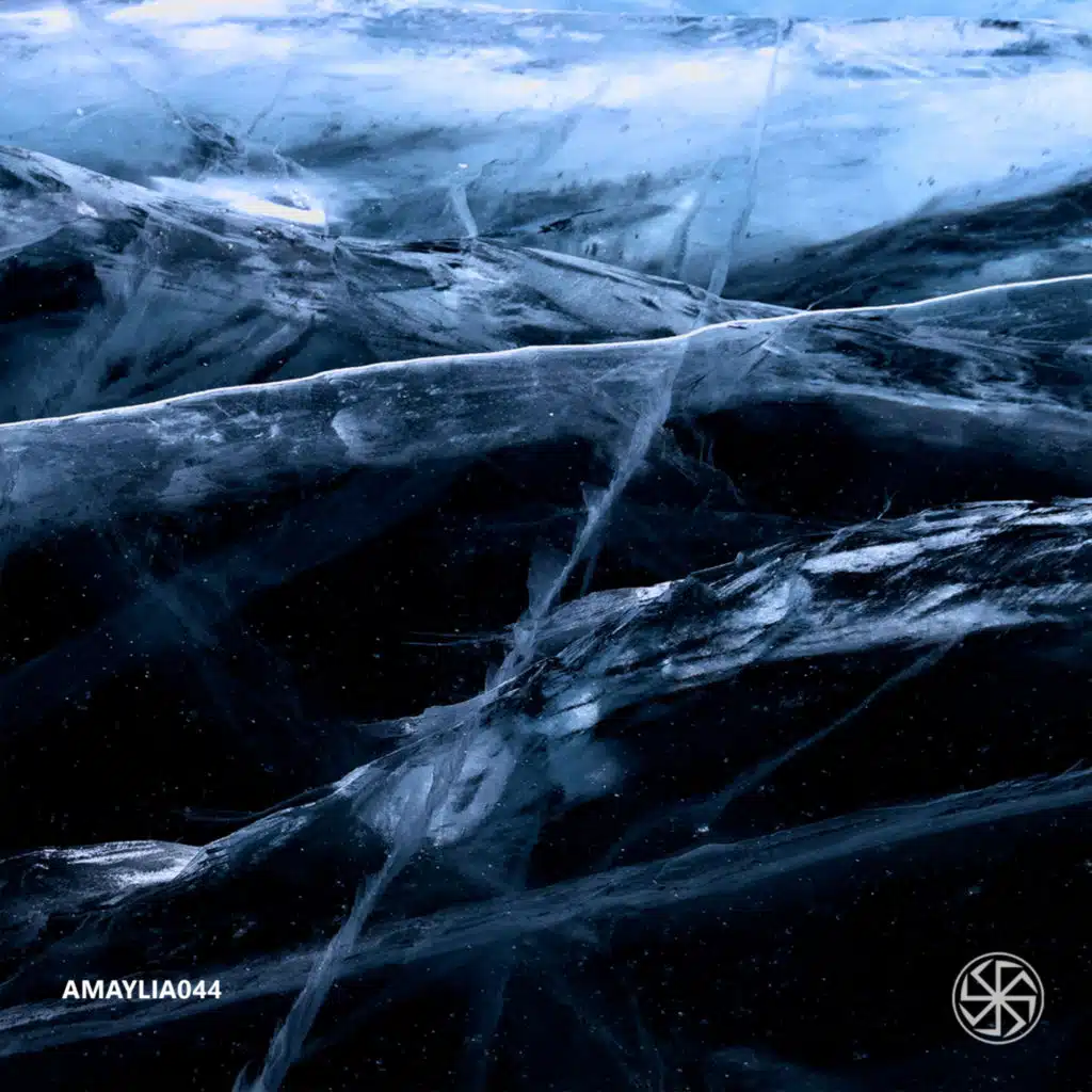 Amaylia044