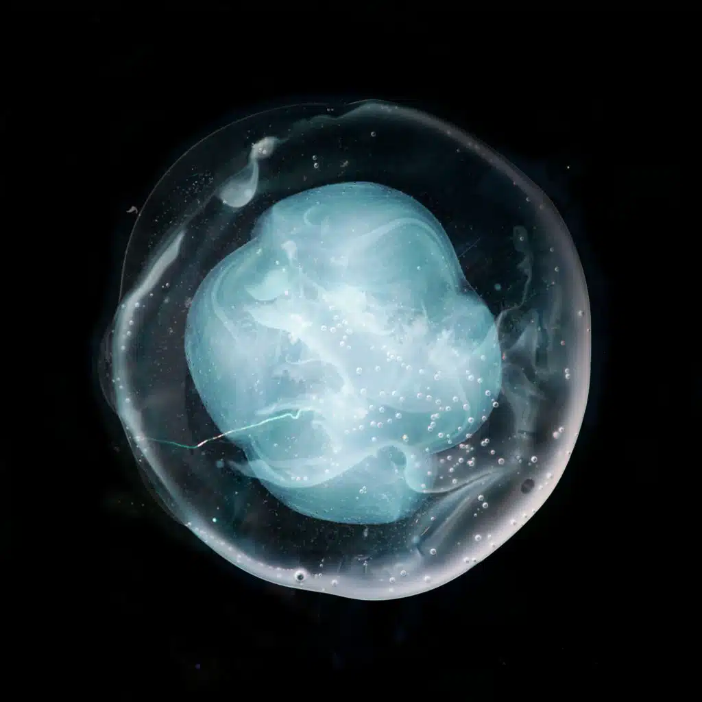 Keep It Dark, Deutschland (feat. Adam Wiltzie & Dustin O'Halloran)