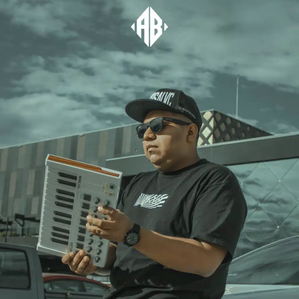 VIDA REALES 2: VOY EN VUELO (INSTRUMENTAL)