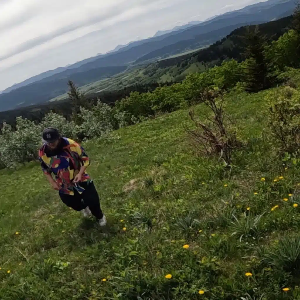 Hate of the artist  (feat. Shoeless Don)