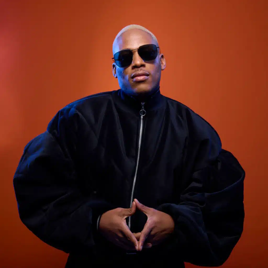 Polelo World (feat. WizibeatZ)