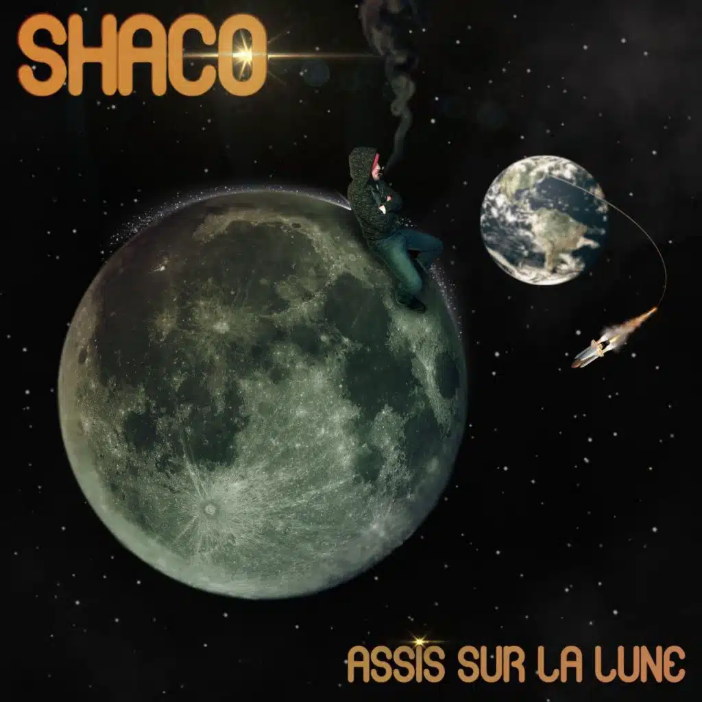 Assis sur la lune