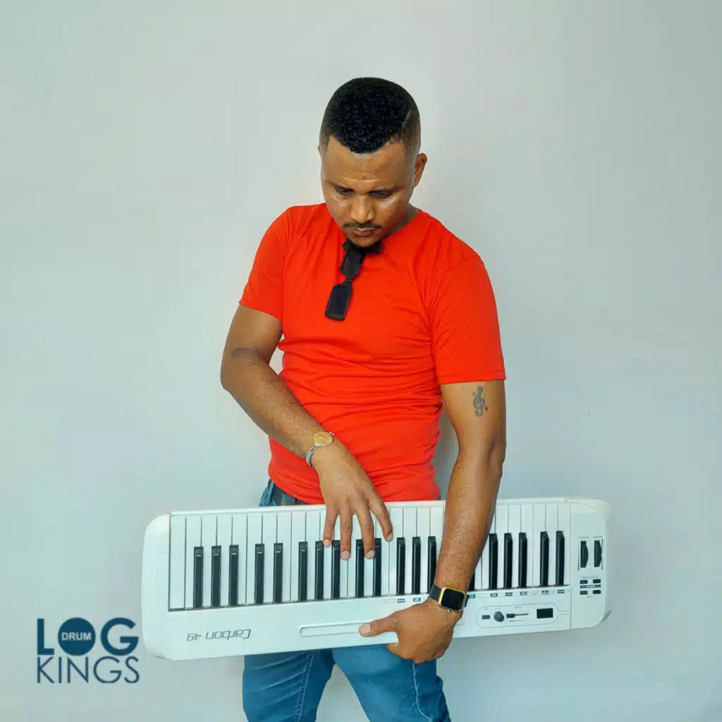 Vader Erotal (feat. Erotal Dj & Scirocco)