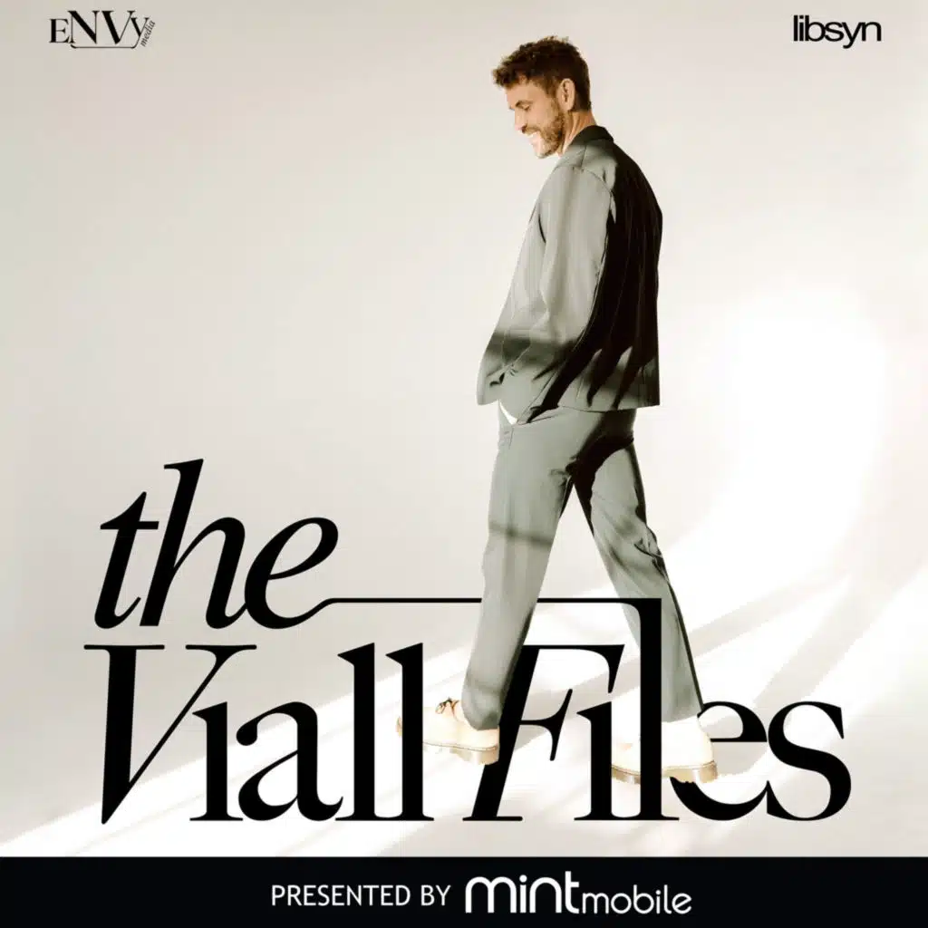 E1013 - LIB's Madison, DWTS, RHOP, RHOM, RHOSLC, Sexiest Men in Podcasting, Halitosis and Halloween Costumes