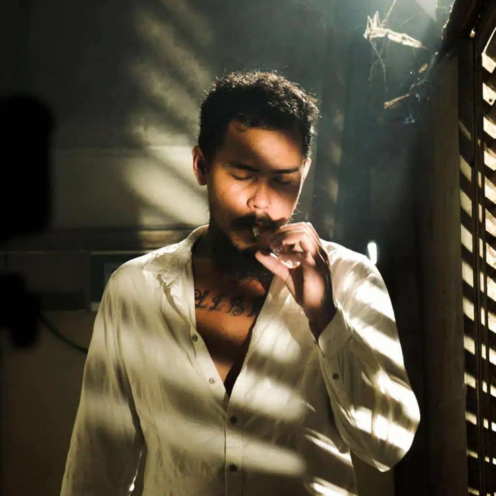 Parasitiko (feat. Lexus)