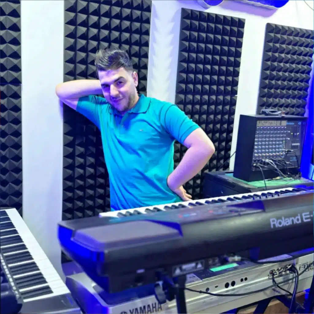 Ghi Lbarah Kano Shabi W Lyoum Chab3oni drabi (feat. Majid L'infinitiy)