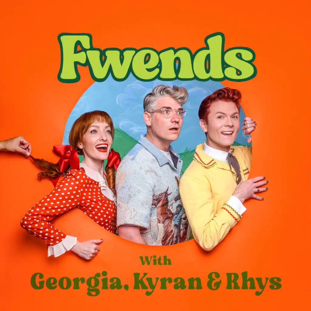 Only Fwends| Kyran tries a hairdryer
