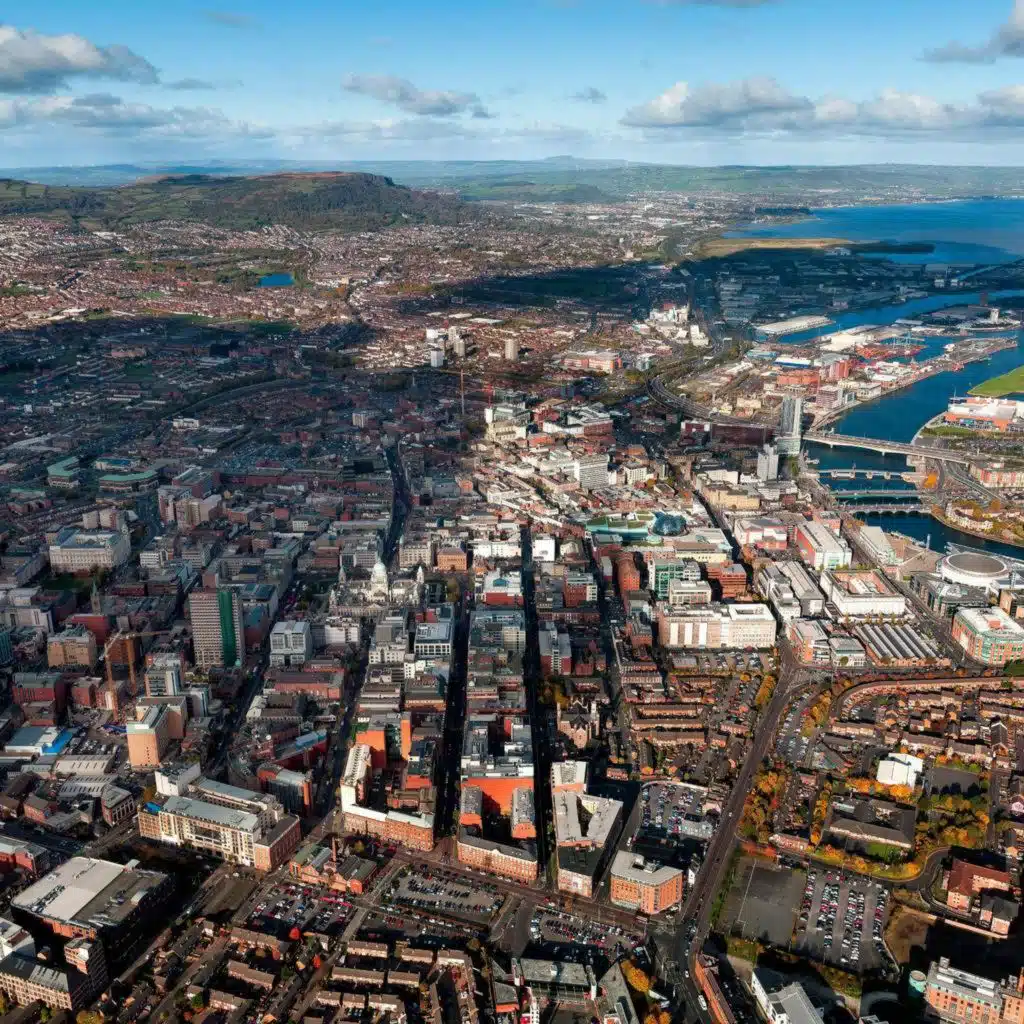The dual Irish and English signs in the city of Belfast