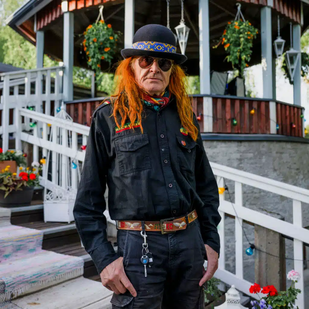 Mitä siitä jos ei rahat riitä (Vain elämää kausi 16)