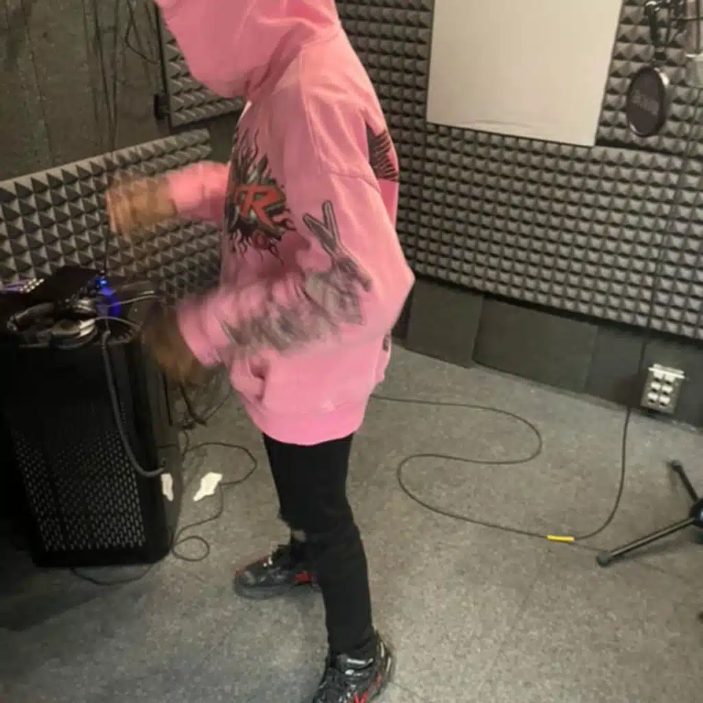 OpenDoors (feat. 1StarAj)