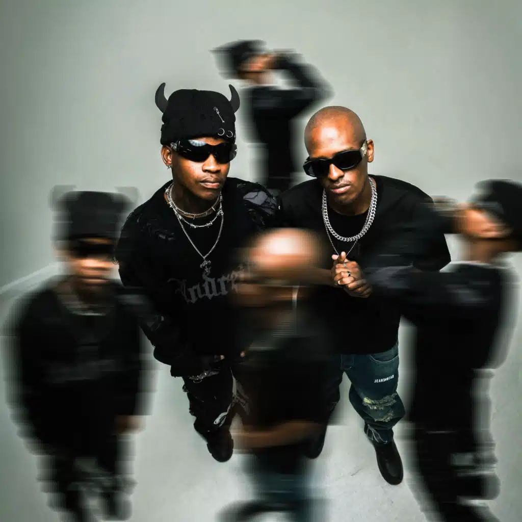 Hamba Ngedwa  (feat. JayJayy)