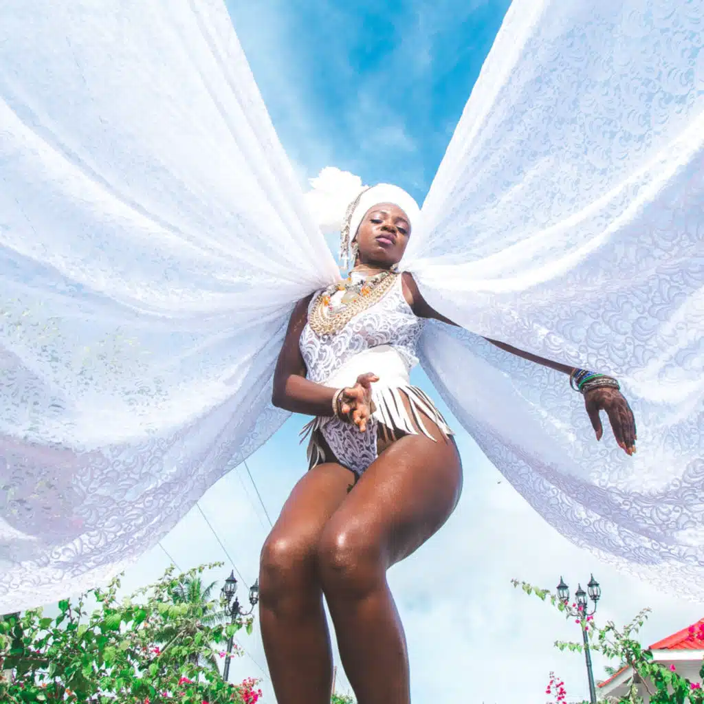 Superficial (feat. Marques Toliver)