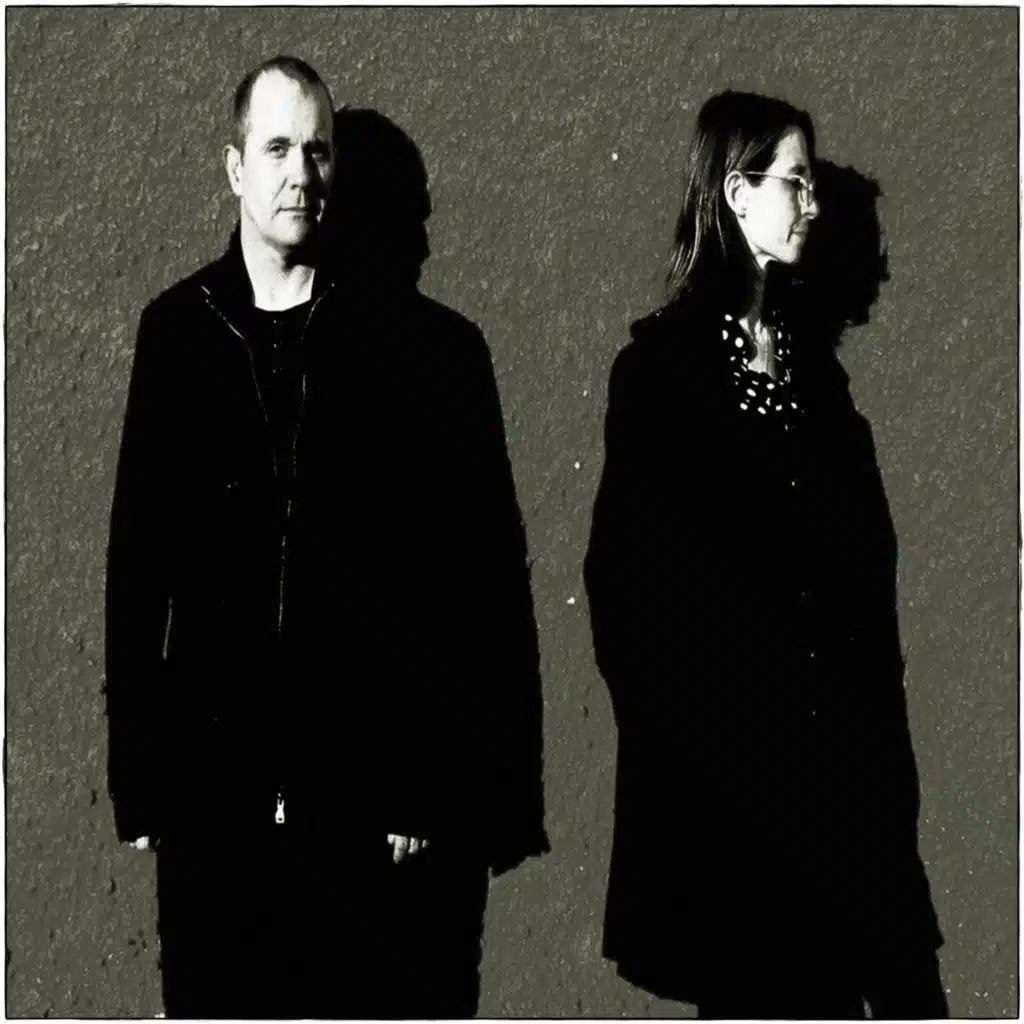 I Know What 2 Dü (U.K. Version)