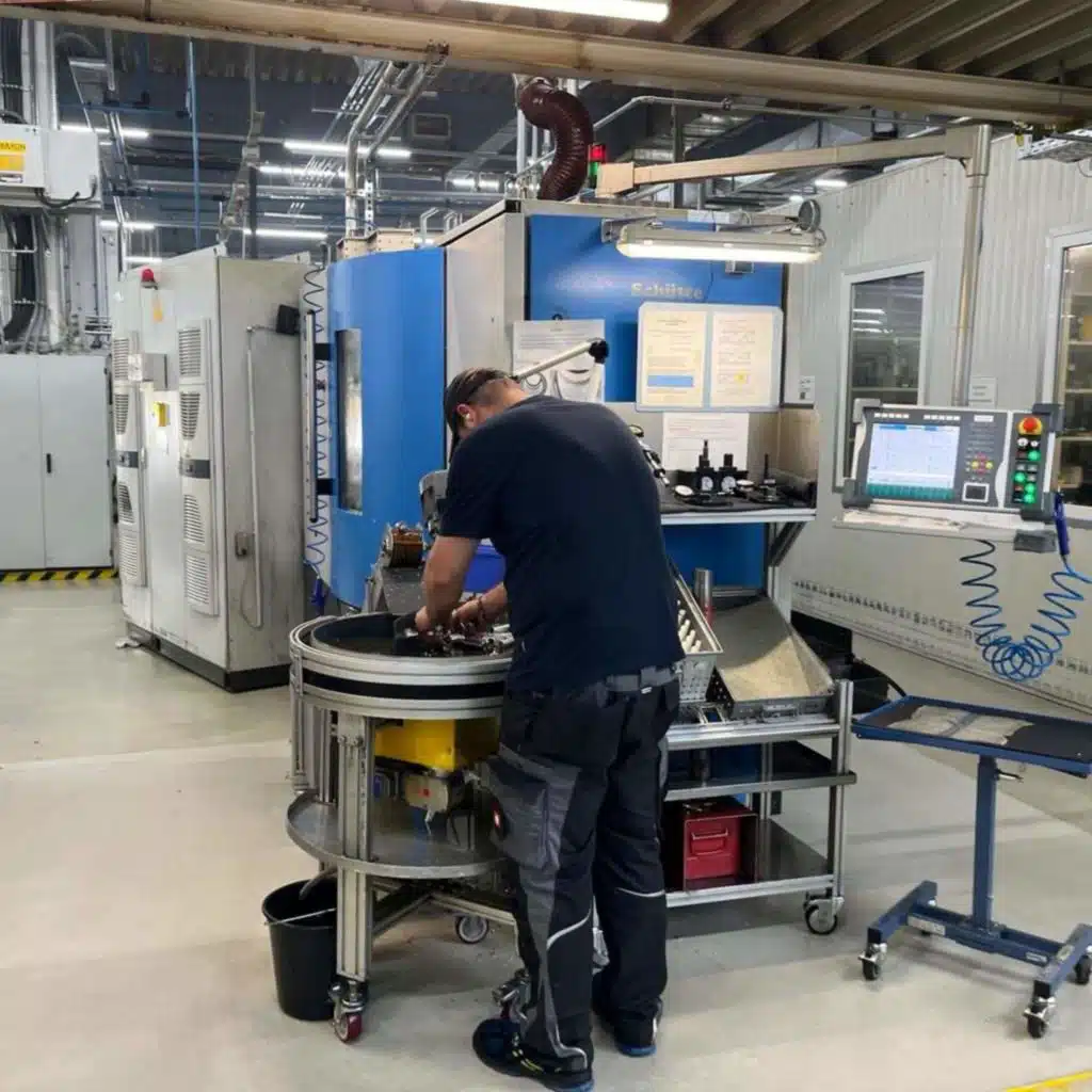 Struggling German Industry Turns to Defense Manufacturing