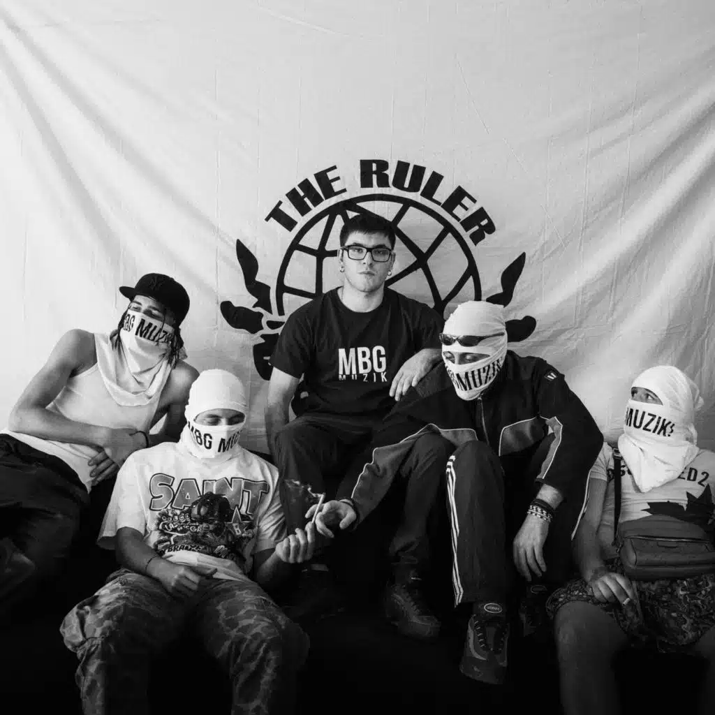 MBG LEGENDARY PLAYER