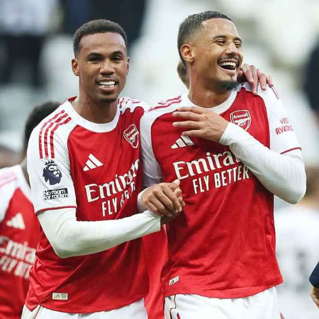 Is Arsenal’s Defence As Good As Jose Mourinho's At Chelsea?! ❤️🔥