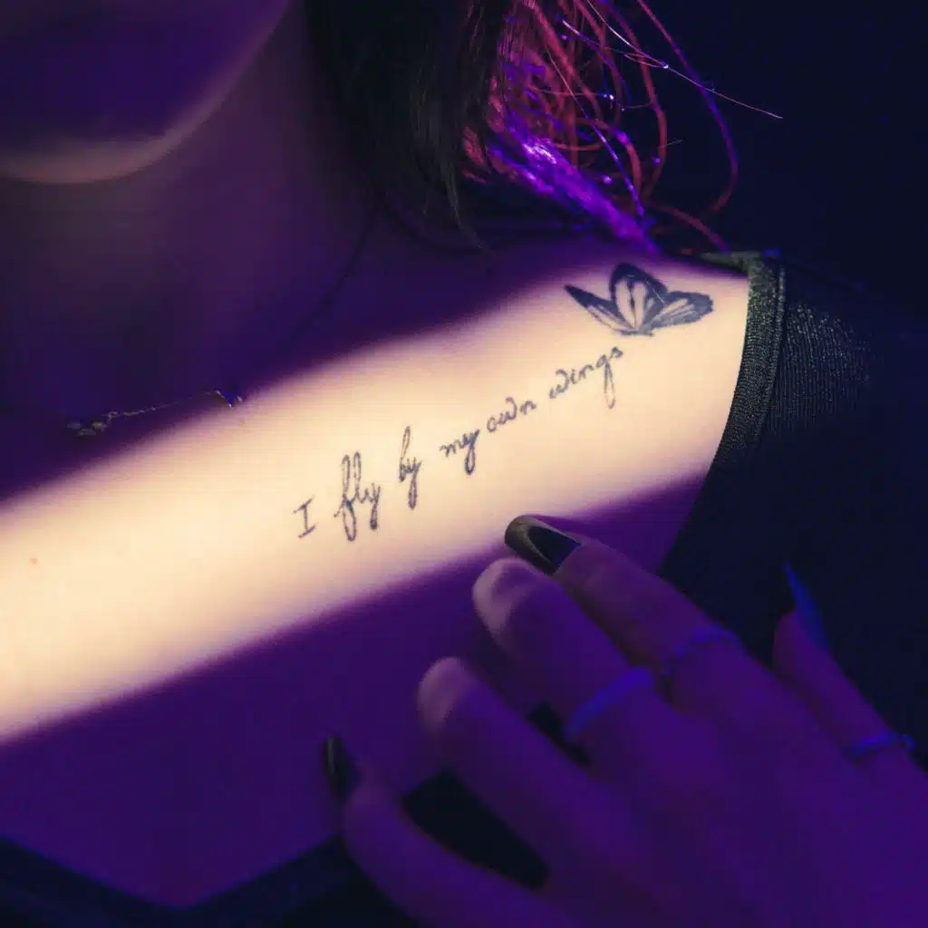 I Fly By My Own Wings