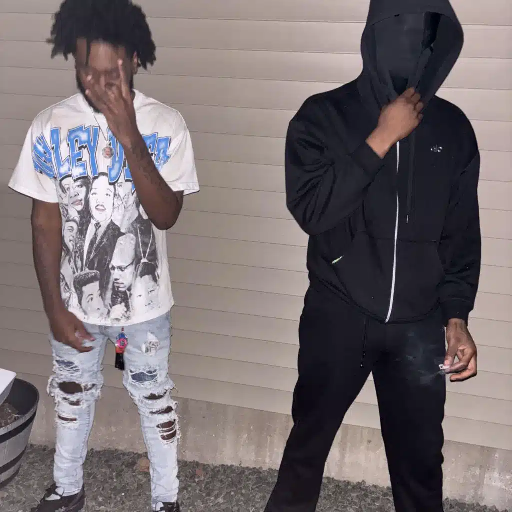 Spooky Town (feat. 5ahhbetta & Slime)